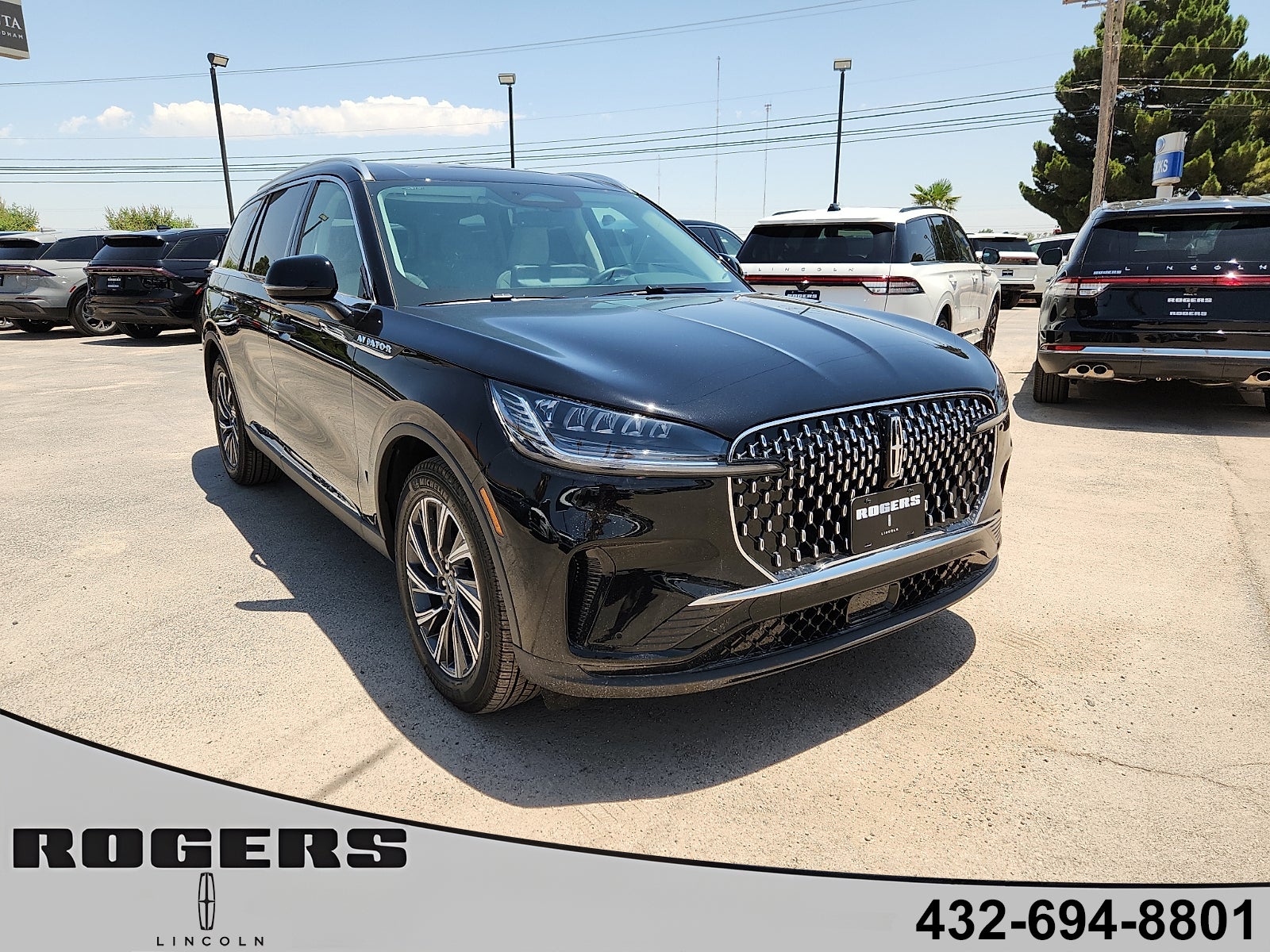 2026 Lincoln Aviator Premiere in Infinite Black Metallic Clearcoat — front three-quarter view