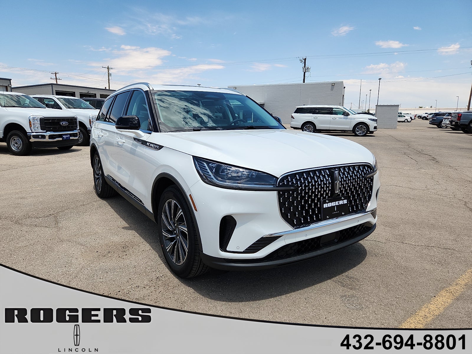 2026 Lincoln Aviator Premiere in Pristine White Metallic Tri-Coat — front three-quarter view