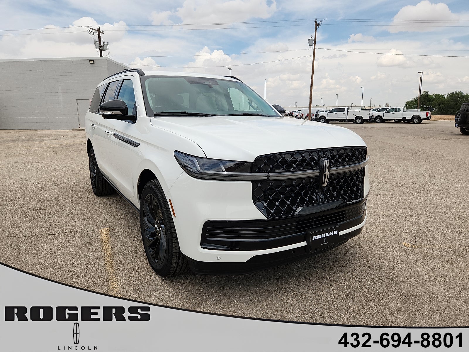 2026 Lincoln Navigator Reserve in Pristine White Metallic Tri-Coat — front three-quarter view