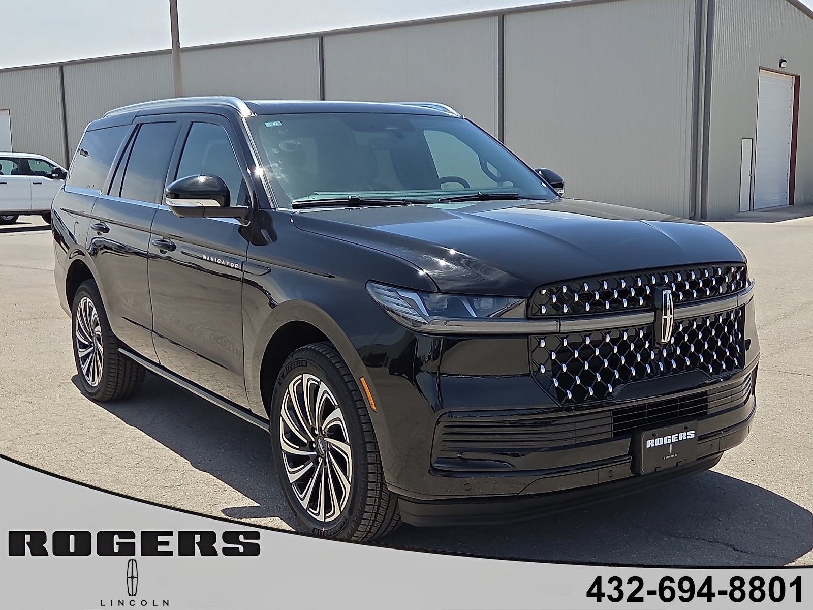 2026 Lincoln Navigator Black Label in Infinite Black Metallic — front three-quarter view
