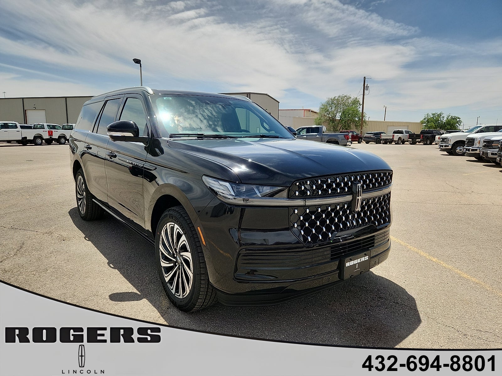 2026 Lincoln Navigator L Black Label in Infinite Black Metallic — front three-quarter view