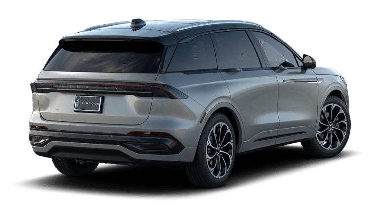 2026 Lincoln Nautilus — rear three-quarter view