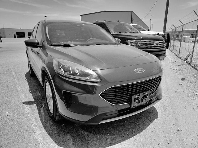 2020 Ford Escape SE in Red Metallic — front three-quarter view
