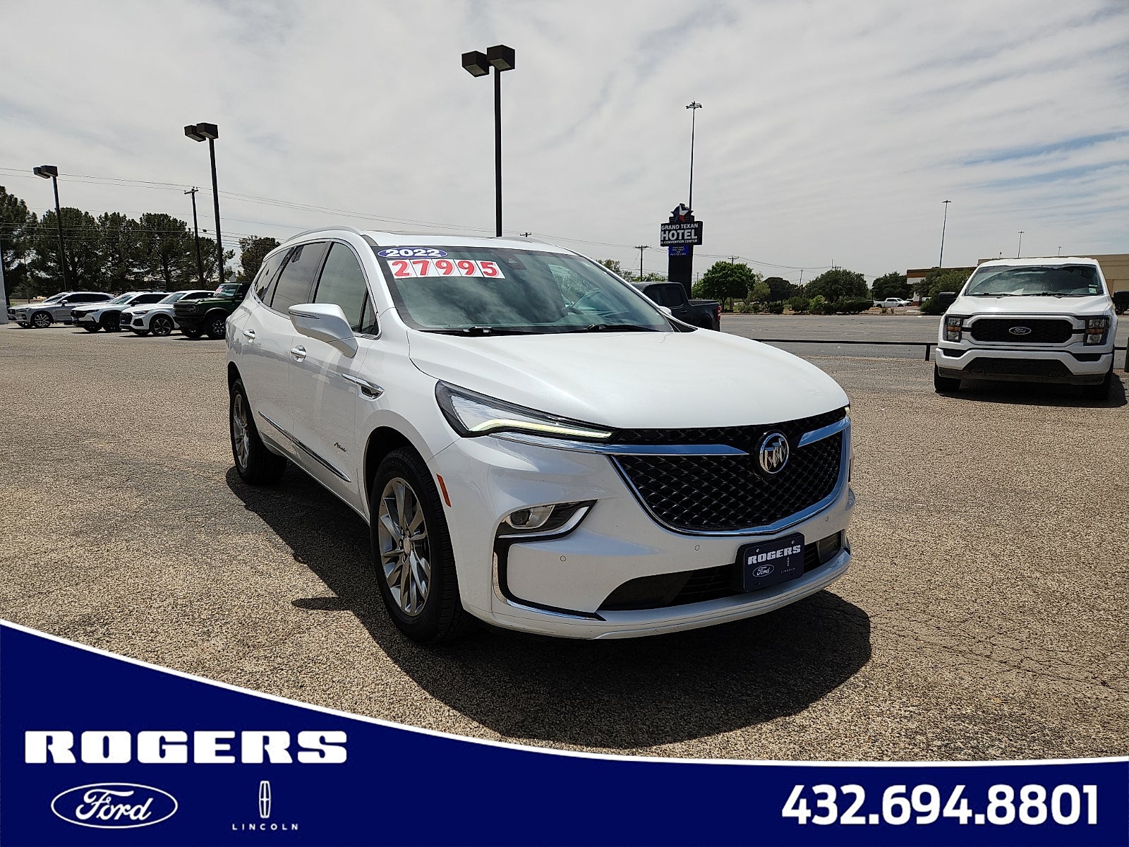2022 Buick Enclave Avenir in White Frost Tricoat — front three-quarter view