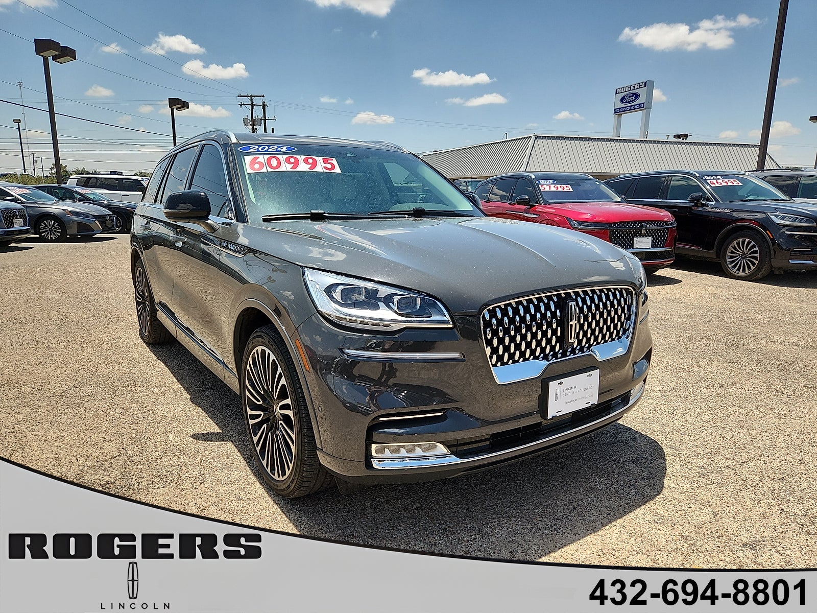 2024 Lincoln Aviator Black Label in Chroma Caviar Dark Gray Metallic Clearcoat — front three-quarter view
